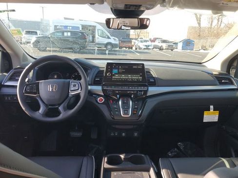 New 2026 Honda Odyssey Touring image 20