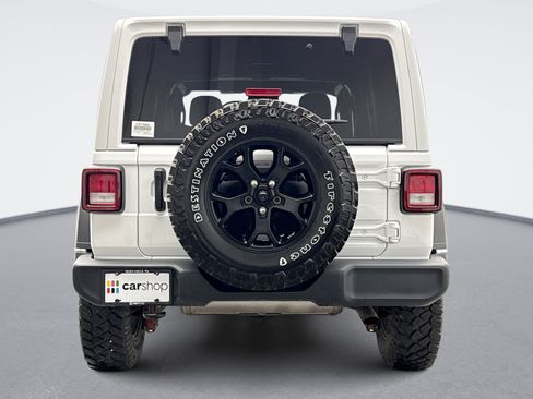 Used 2022 Jeep Wrangler Unlimited Sport AWD/4WD image 4