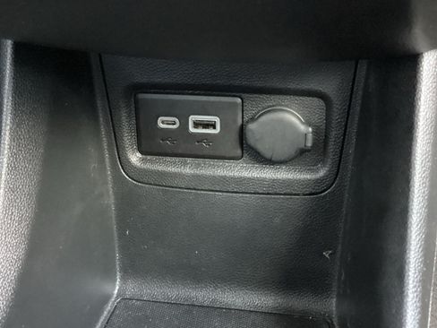 Used 2021 Chevrolet Spark LT FWD image 23