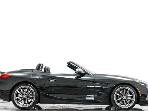 Used 2020 BMW Z4 M40i w/ Executive Package RWD image 2