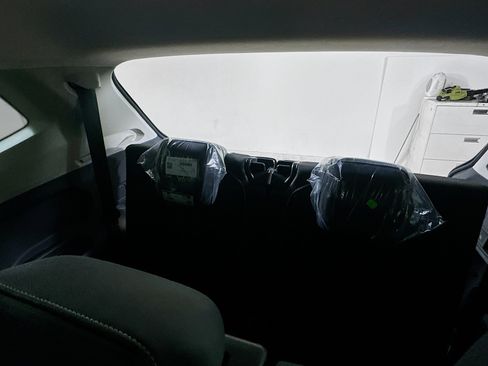 Used 2023 Volkswagen Tiguan SE image 26