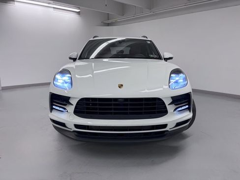 Used 2021 Porsche Macan AWD/4WD image 3