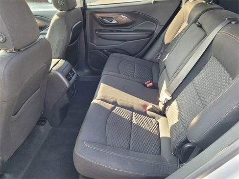 Used 2018 GMC Terrain SLE image 8