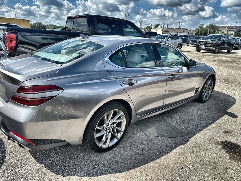 Used 2022 Genesis G70 2.0T RWD image 7