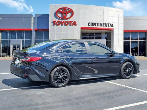 Certified 2025 Toyota Camry SE w/ Multimedia Upgrade Package FWD image 5