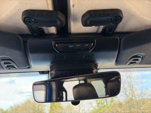 Used 2021 Jeep Wrangler Unlimited Rubicon 392 AWD/4WD image 33