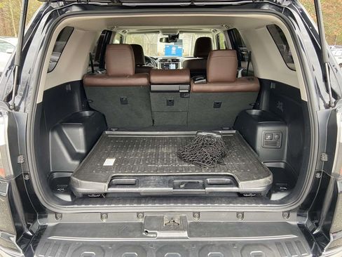 Used 2023 Toyota 4Runner Limited image 9