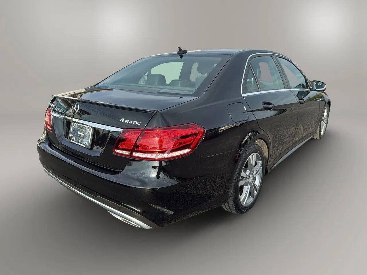 Used 2014 Mercedes-Benz E 350 4MATIC Sedan image 7