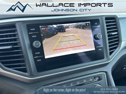 Used 2021 Volkswagen Atlas SE w/ Panoramic Sunroof Package FWD image 24