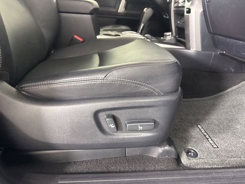 Used 2022 Toyota 4Runner Limited image 18