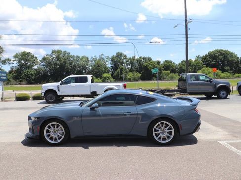 Used 2025 Ford Mustang GT Premium RWD image 8