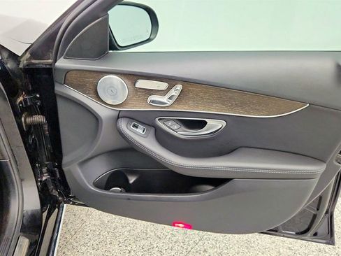 Used 2019 Mercedes-Benz C 300 4MATIC Sedan image 25