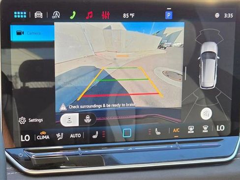 New 2026 Volkswagen Tiguan SE FWD image 11