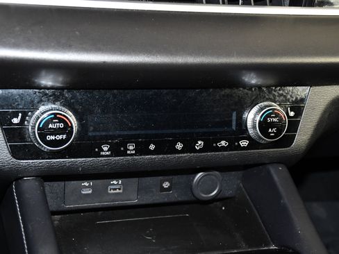 Used 2022 Mitsubishi Outlander SE AWD/4WD image 28