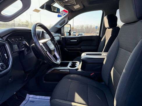 Used 2020 GMC Sierra 1500 Elevation w/ Elevation Value Package image 3