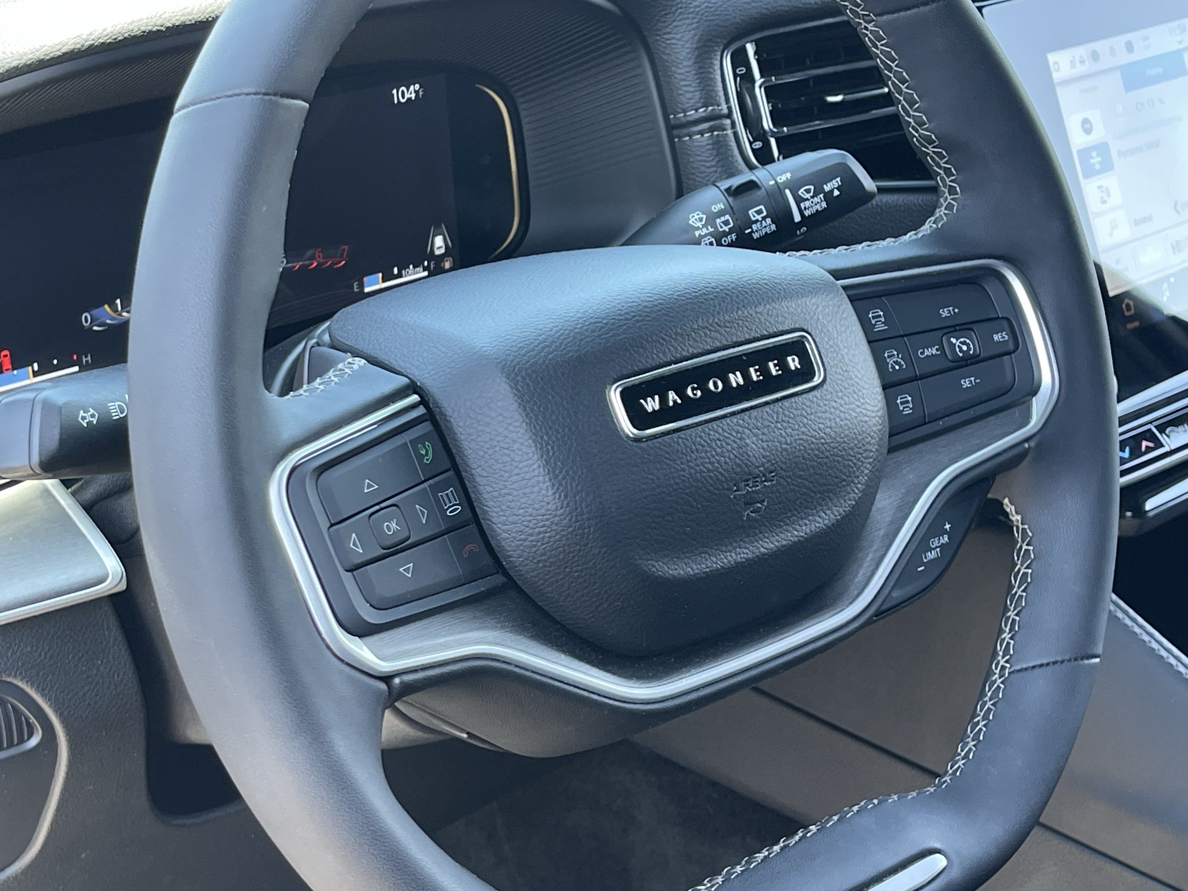 Certified 2025 Jeep Wagoneer Series II AWD/4WD image 24