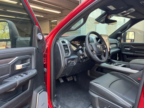New 2026 RAM 3500 Laramie AWD/4WD image 10