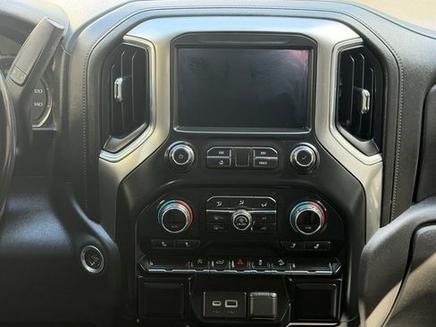 Used 2020 Chevrolet Silverado 1500 LT w/ Texas Edition AWD/4WD image 16