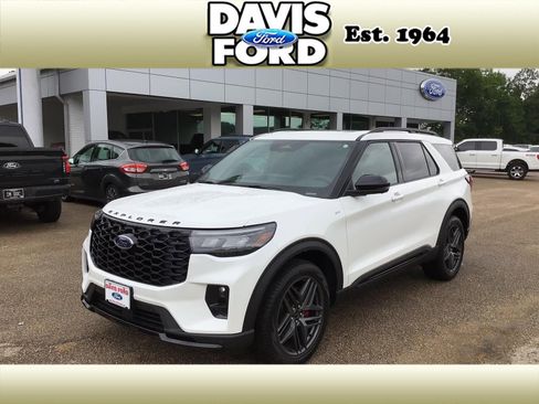 New 2026 Ford Explorer ST-Line AWD/4WD image 1