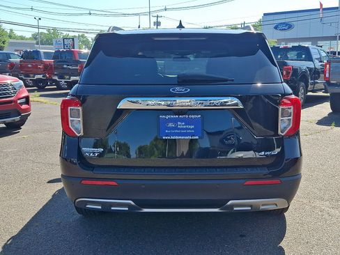 Certified 2023 Ford Explorer XLT w/ Equipment Group 202A AWD/4WD image 6