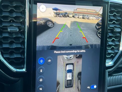 Used 2024 Ford Ranger Lariat w/ FX4 Off-Road Package image 19