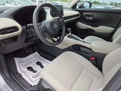 Used 2023 Honda HR-V LX image 23