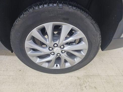 Used 2025 Buick Enclave Preferred image 24