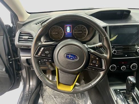 Used 2022 Subaru Crosstrek 2.5i Sport w/ Moonroof Package image 11