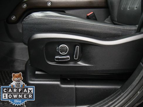 Used 2023 Land Rover Defender 130 X image 40