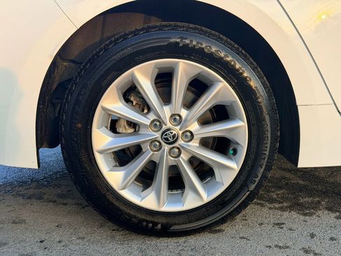 Used 2022 Toyota Corolla XLE image 26