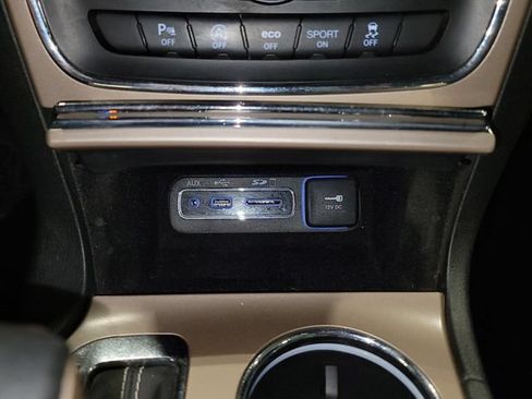 Used 2017 Jeep Grand Cherokee Limited w/ Trailer Tow Group IV AWD/4WD image 31