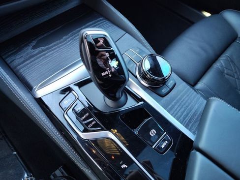 Used 2023 BMW 530i xDrive w/ Executive Package image 15