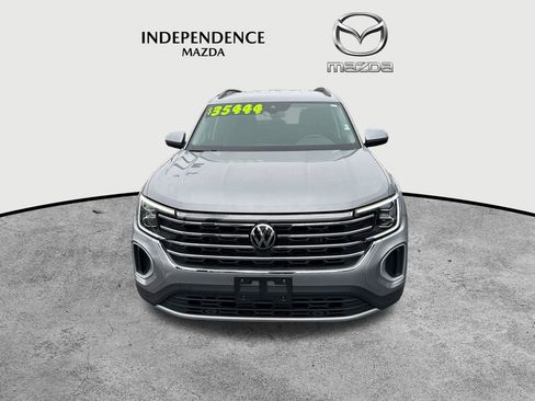 Used 2025 Volkswagen Atlas SE image 8