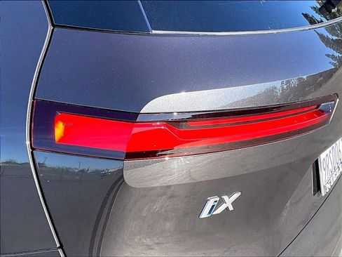 Used 2025 BMW iX xDrive50 w/ Convenience Package image 31