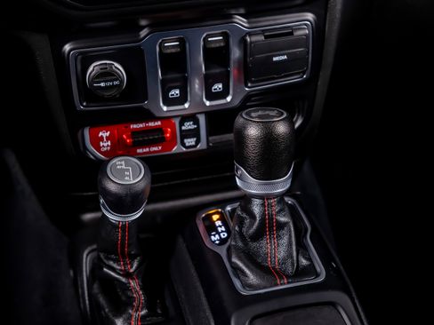 Used 2021 Jeep Wrangler Rubicon image 15