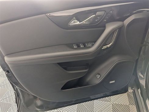 Used 2020 Chevrolet Blazer RS image 10