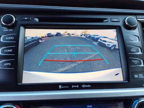 Used 2019 Toyota Highlander XLE image 21