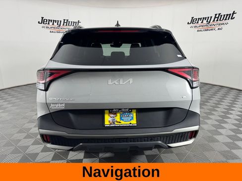 Used 2023 Kia Sportage X-Pro AWD/4WD image 8
