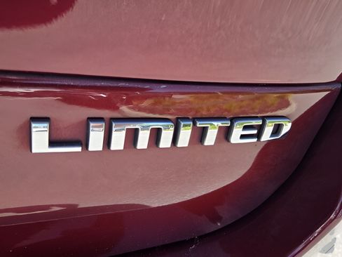 Used 2023 Jeep Grand Cherokee L Limited w/ Trailer Tow Group (B) AWD/4WD image 33