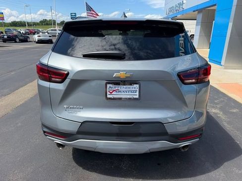 Used 2023 Chevrolet Blazer LT FWD image 6