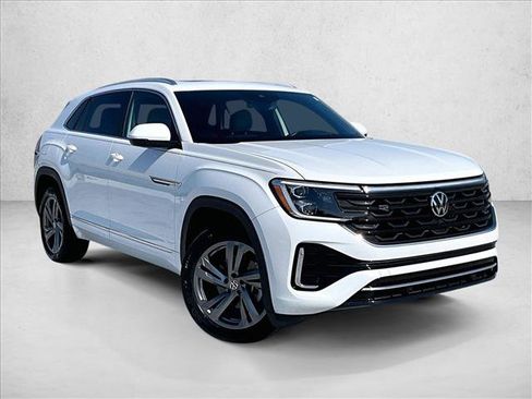 Used 2024 Volkswagen Atlas Cross Sport SEL R-Line image 12