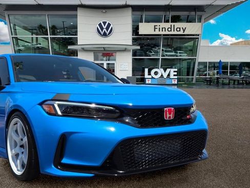 Used 2025 Honda Civic Type R image 8