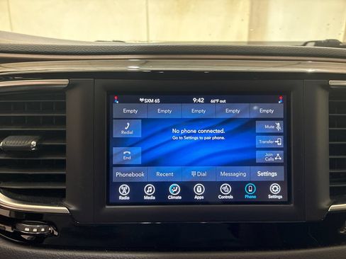 Used 2020 Chrysler Voyager LX w/ Cold Weather Group FWD image 15