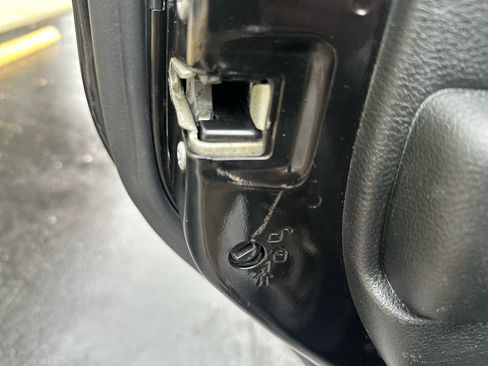 Used 2018 Jeep Wrangler Unlimited Sport S image 37