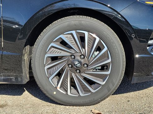 New 2026 Hyundai Sonata Limited image 5