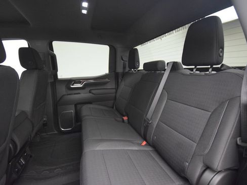 Used 2022 Chevrolet Silverado 1500 LT AWD/4WD image 24