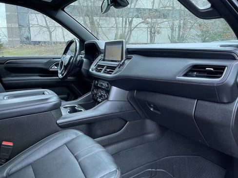 Used 2021 Chevrolet Suburban RST w/ Luxury Package image 30