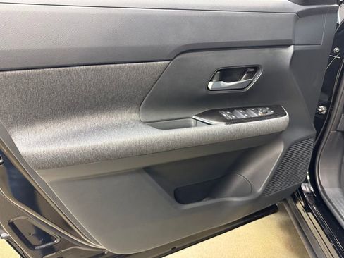 New 2026 Nissan Kicks SV image 8