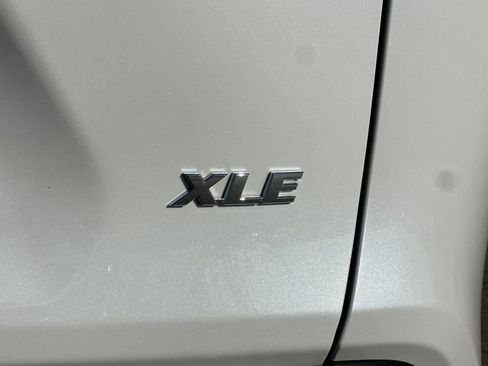 Used 2024 Toyota RAV4 XLE Premium image 32