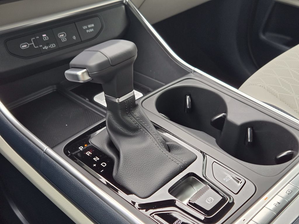 New 2026 Kia Carnival EX FWD image 18